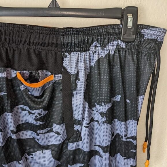 New Mens Basketball Shorts by And1.**Adjustable Elastic Waist Size M. - Picture 8 of 10